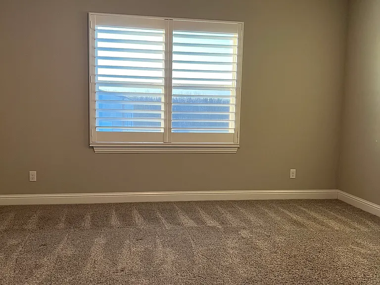 13895 Creek View Dr — Photo 15