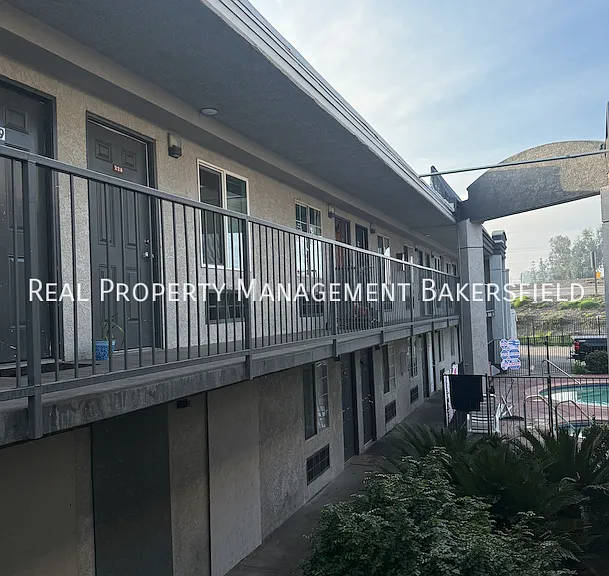 2700 White Ln #151 — Photo 32