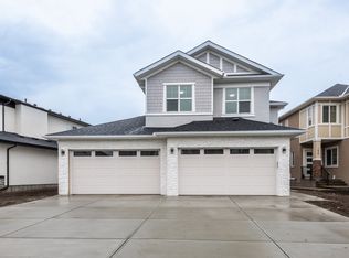 194 Kinniburgh Cres #194, Chestermere, AB T1X1Y1