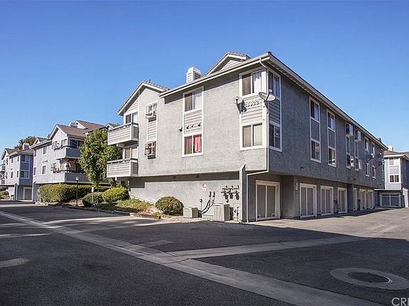 2nd image of 26922 Flo Ln Unit 436