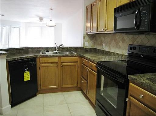 3rd image of 7677 Sugar Bend Dr #7677