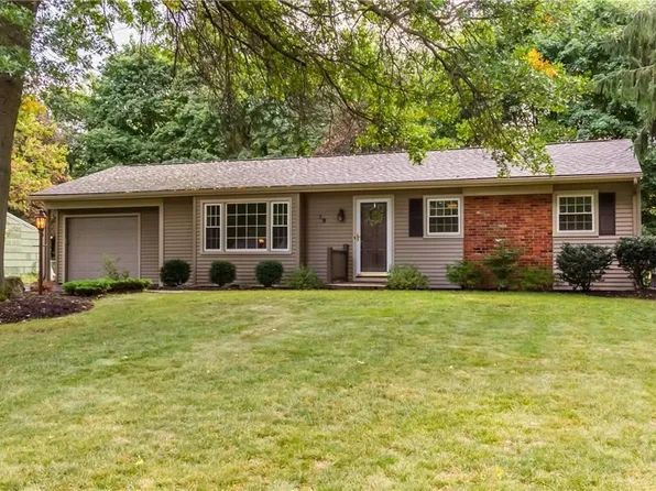 19 Crossfield Rd, Fairport, NY 14450