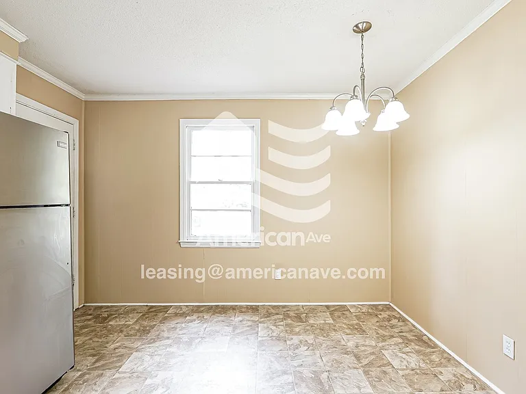 1398_004_dining_room_5.jpg