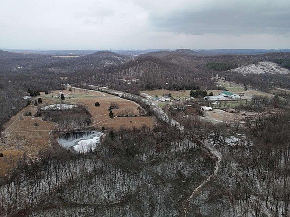 2nd image of 173 Easterday Rd #173