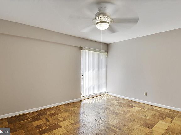 3rd image of 4970 Battery Ln APT 107