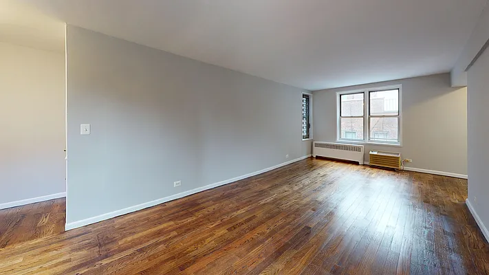 Rented by Bond New York | media 5