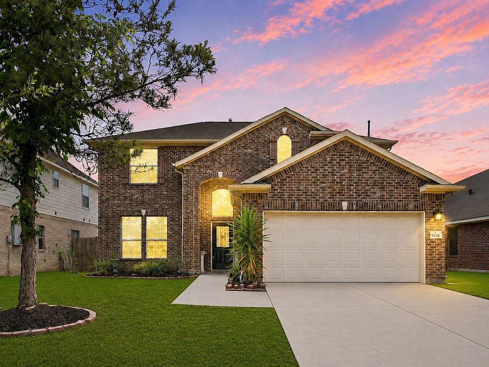 1st image of 9438 Emerald Lakes Dr