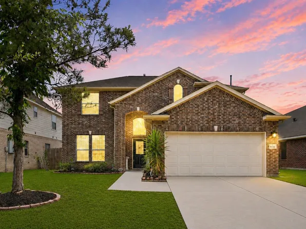 9438 Emerald Lakes Dr, Rosharon, TX 77583