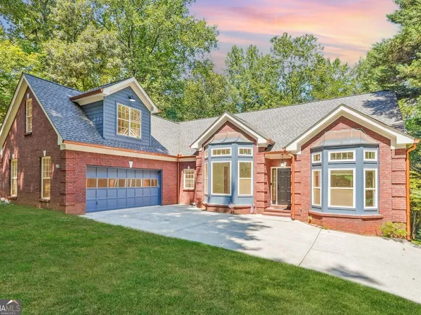 641 Scales Rd, Suwanee, GA 30024