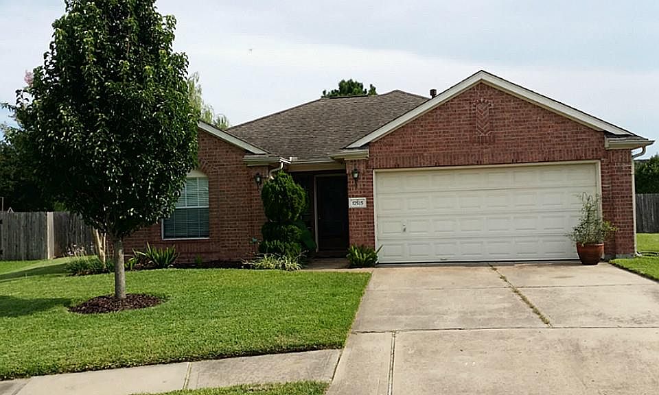 1st image of 17515 Poplar Canyon Ct