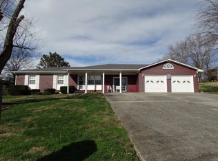 665 Crescent St, Sparta, TN 38583