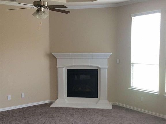5th image of 205 Mineral Point Dr