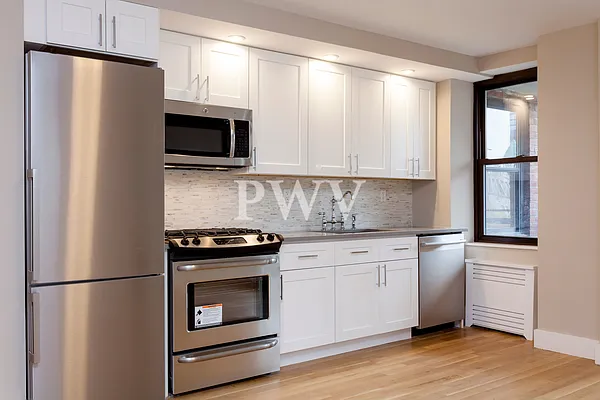 Rented by PWV Acquisitions | media 14