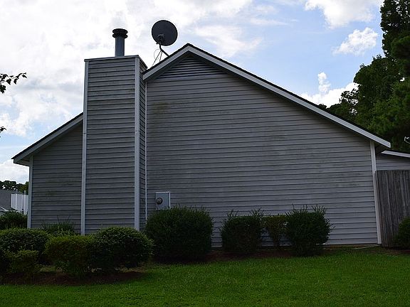 3rd image of 3300 Brookline Ct