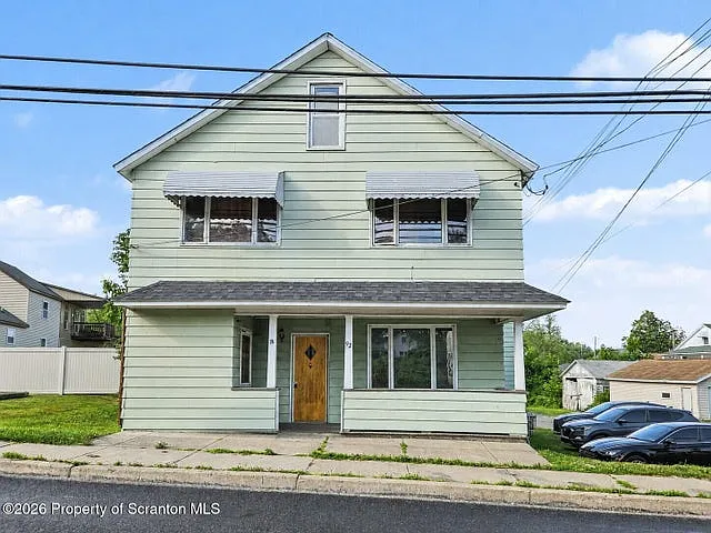 92 Fallbrook St #1