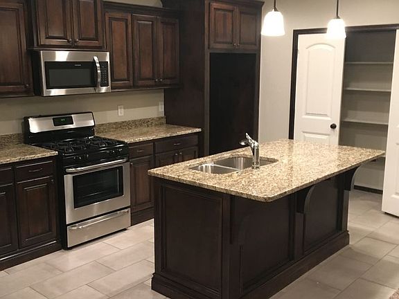 3rd image of 9401 NW 91st St