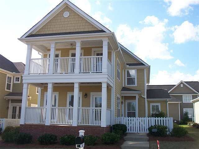 2nd image of 102 Clairhill Ct