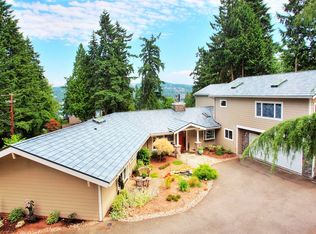 9509 SE 68th St, Mercer Island, WA 98040