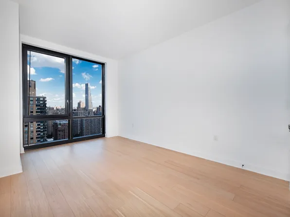 21 W End Ave, New York, NY