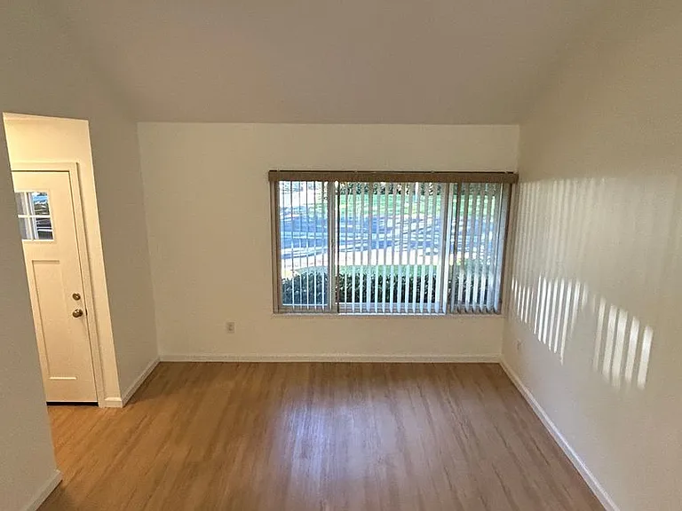 467 Bay Meadows Way — Photo 10