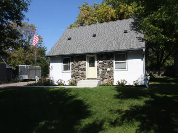 507 109th Ave NW, Coon Rapids, MN 55448