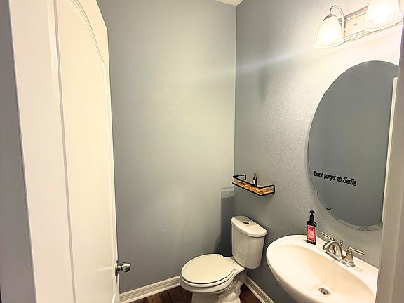 5th image of 106 Zamora Pl