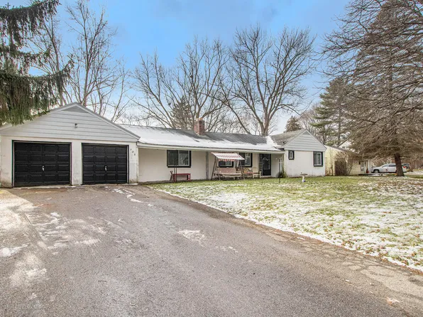 732 Parkway Dr, Lansing, MI 48910