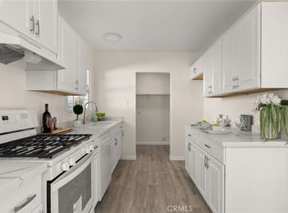 1126 E Campus Way, Hemet, CA 92543