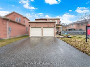 4 Raine Dr, Ajax, ON L1T 3L3