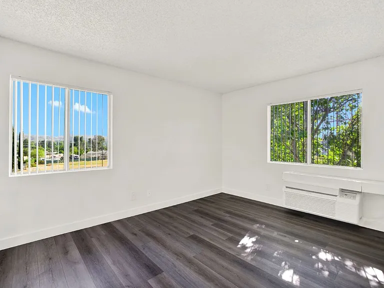 Monterra Ridge Apartments — Photo 13