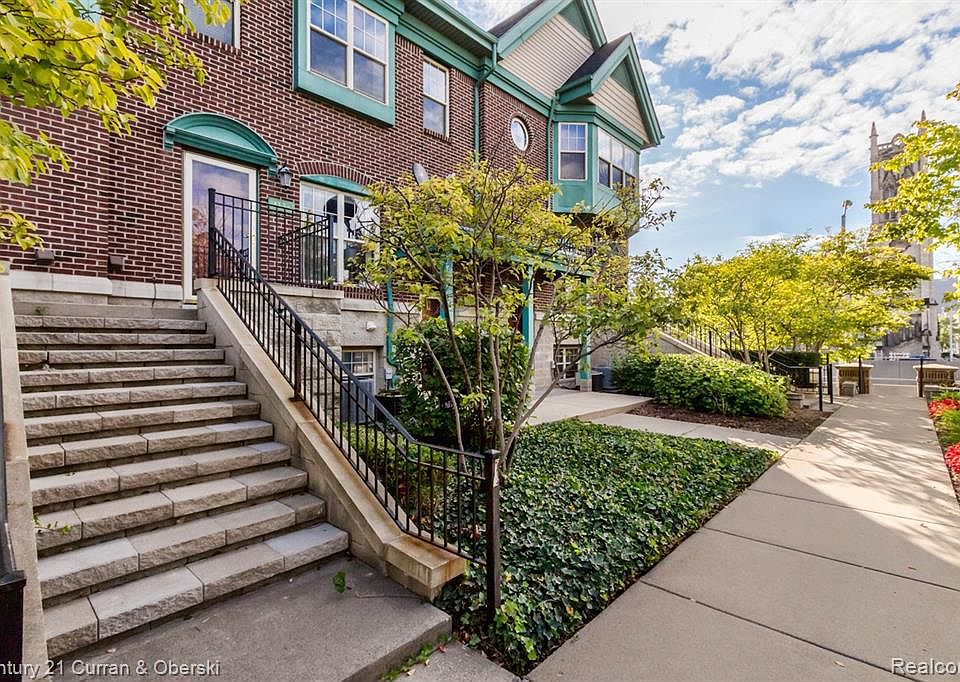 1st image of 2446 Woodward Ave