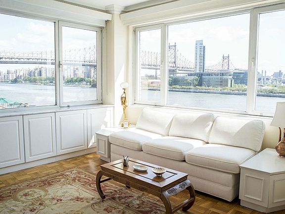 4th image of 45 Sutton Pl S APT 4E