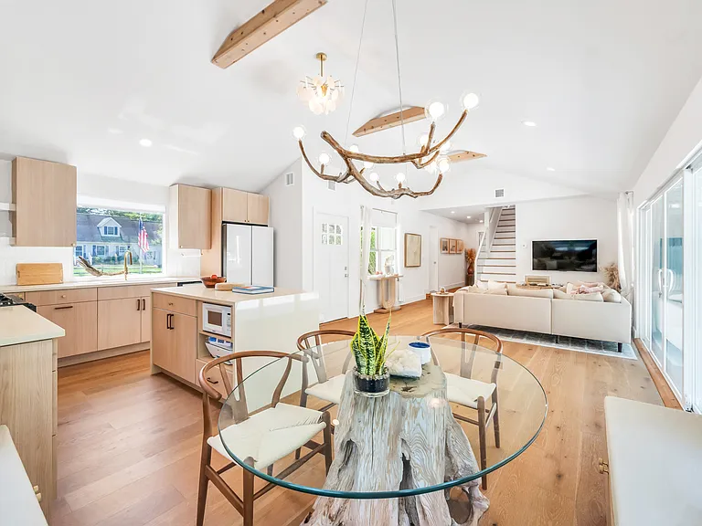 9 Pine Tree Rd — Photo 8