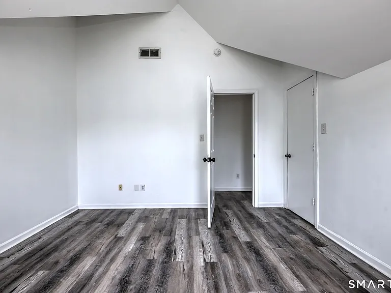 483 Ferry St #3 — Photo 12