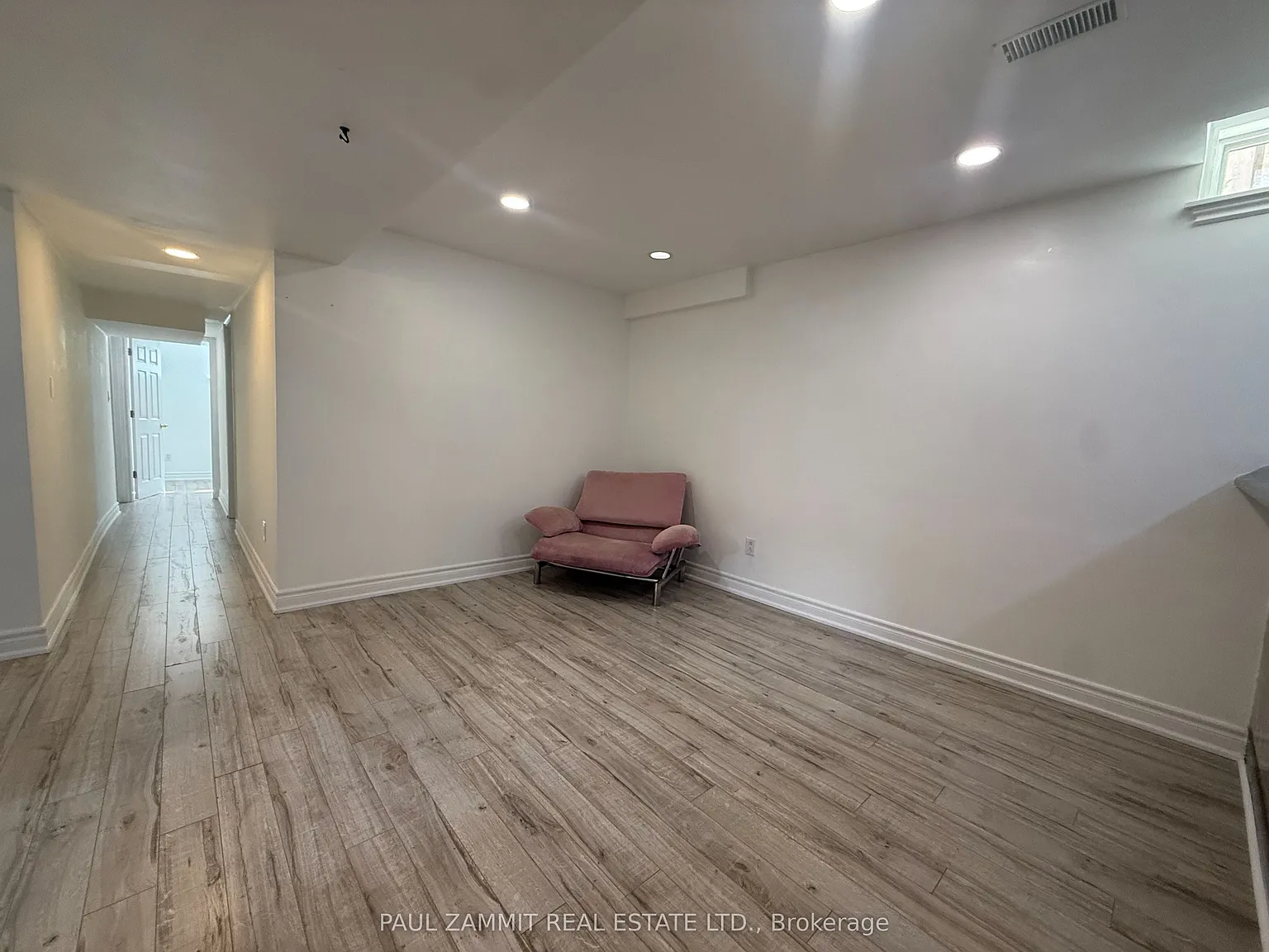 3 bed, $2,100 — Photo 3