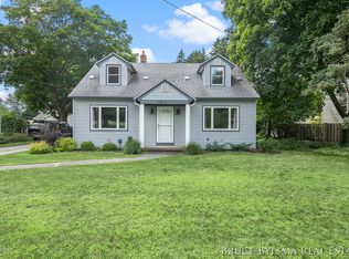 3915 Canal Ave SW, Grandville, MI 49418