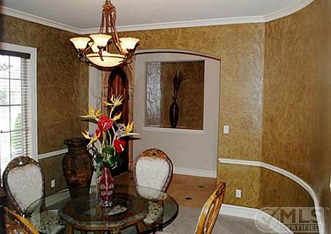 3rd image of 13736 Old Oaks Dr