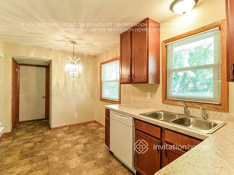 3790 Grand Ave — Photo 8