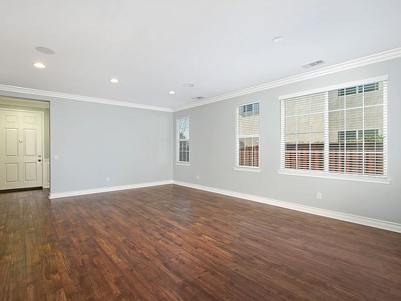 4th image of 30804 Lilac Cir