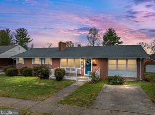 405 W King St, Strasburg, VA 22657