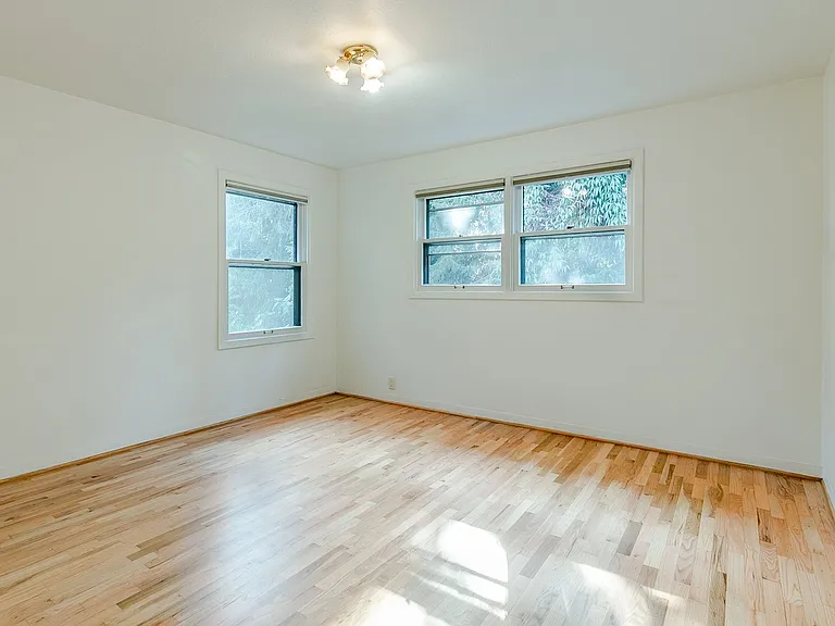 2315 Charnelton St — Photo 17