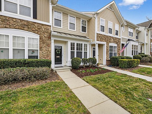 2nd image of 6024 Viking Dr