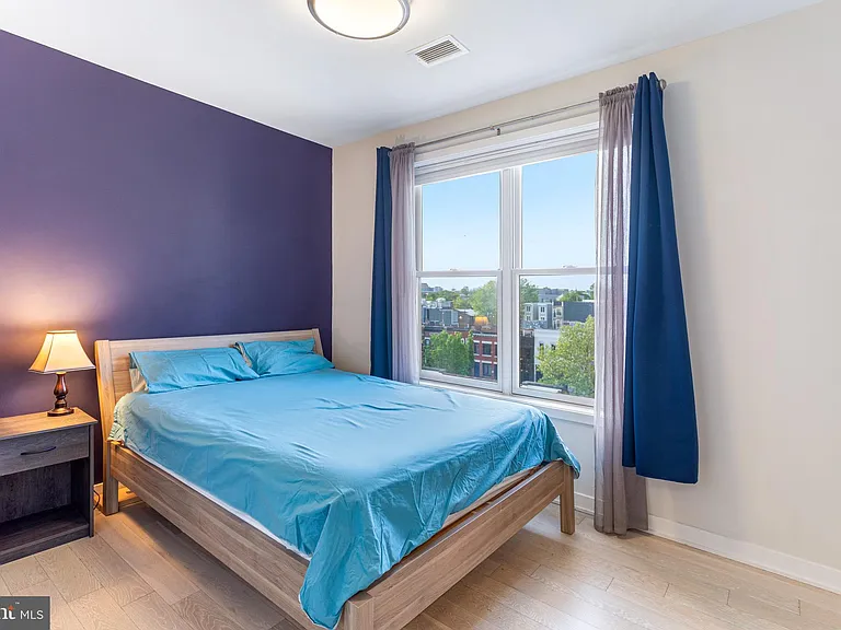 1350 Maryland Ave NE #417 — Photo 6