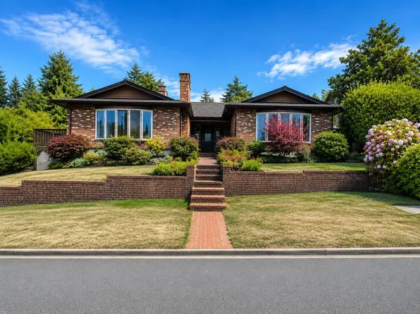 5282 5b Ave, Delta, BC V4M 3V6