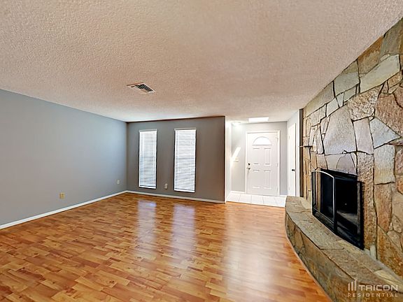 5th image of 1989 Laurelwood Ln
