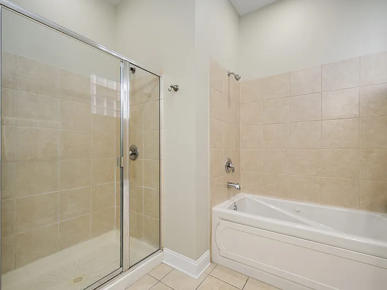 2512 W Thomas St #1 — Photo 12
