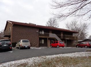 17 Yorkshire Ln #4, Belleville, IL 62221