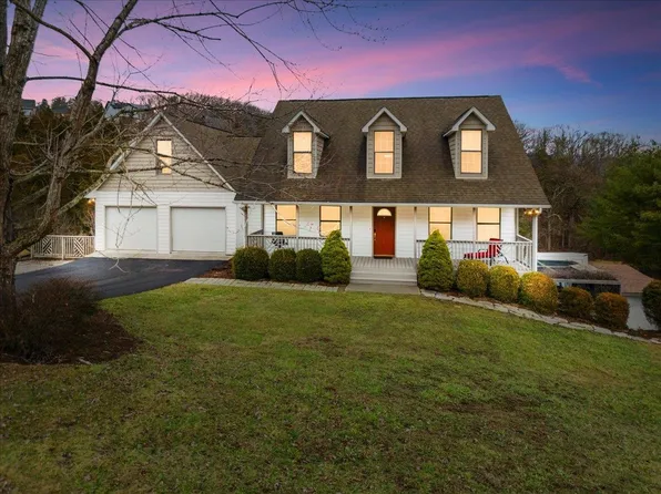 613 Leisure Ln, Blacksburg, VA 24060