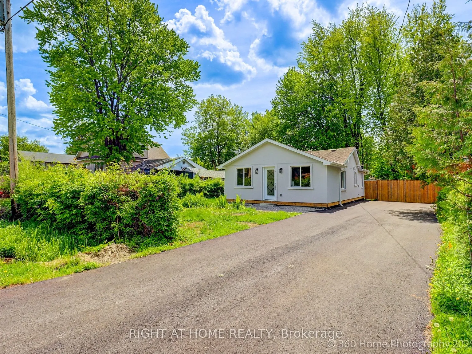 3 bed, $2,300 — Photo 2