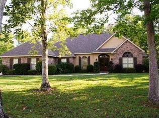30010 Berlin Ln, Lacombe, LA 70445
